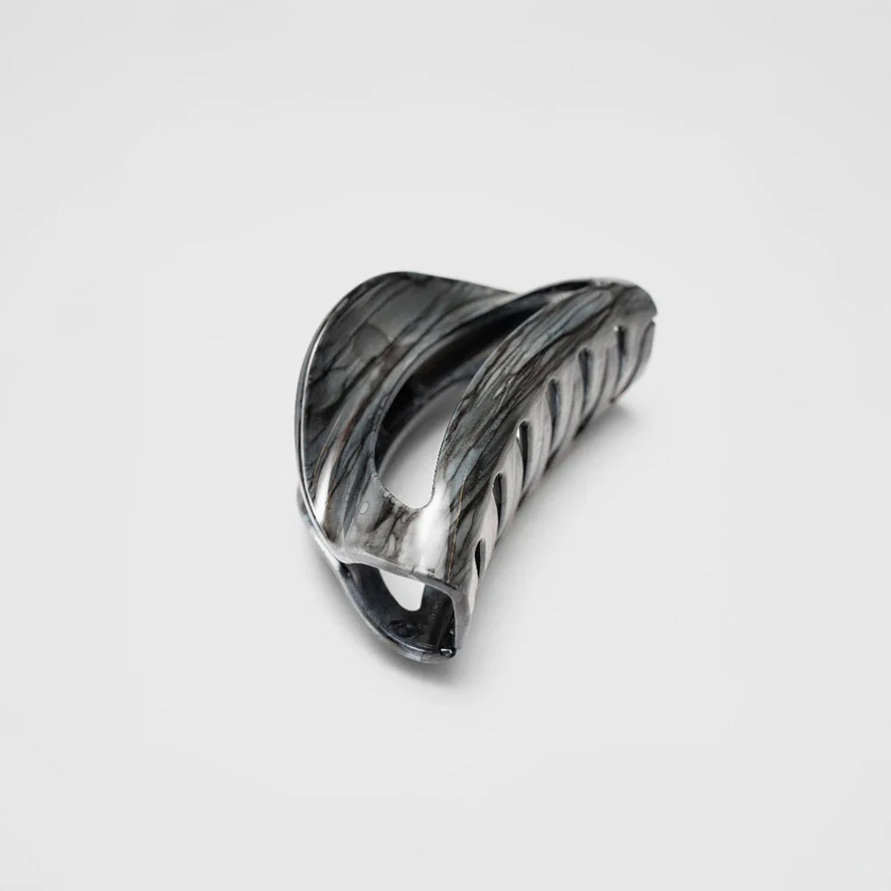 Coastal Small D Shape Hair Claw Clip - Image 5