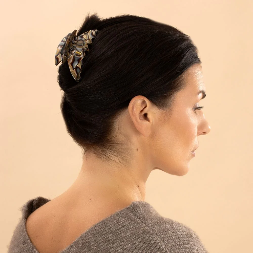 Medium Hair Claw Clip with Extra Grip - Image 2